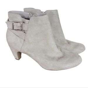 Sam & Libby Taupe Faux Suede Booties Size 9.5 M‎